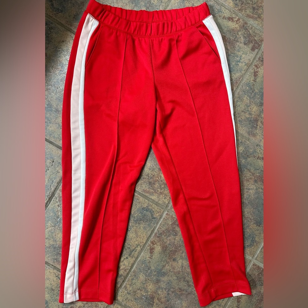 old navy red & white with light pink striped capris, size small - Picture 2 of 6